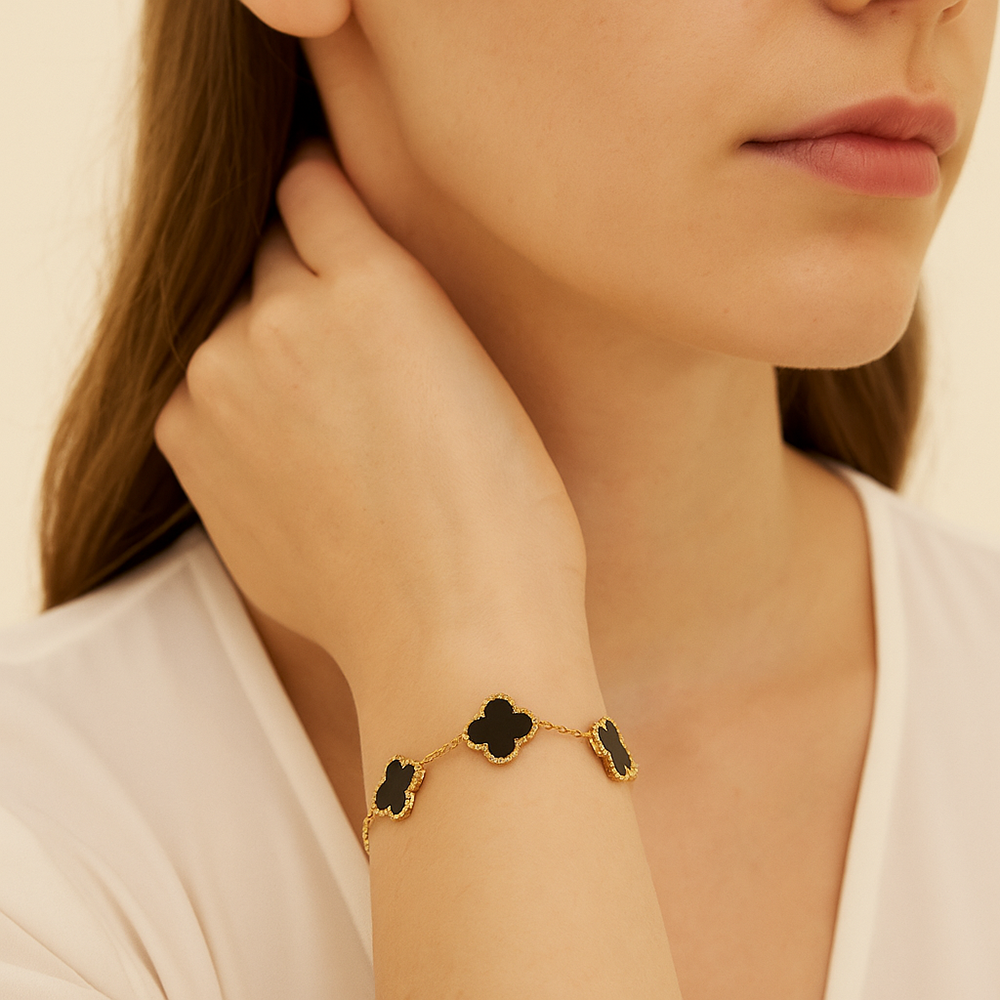 Parker & Grey Pulsera Con Dijes