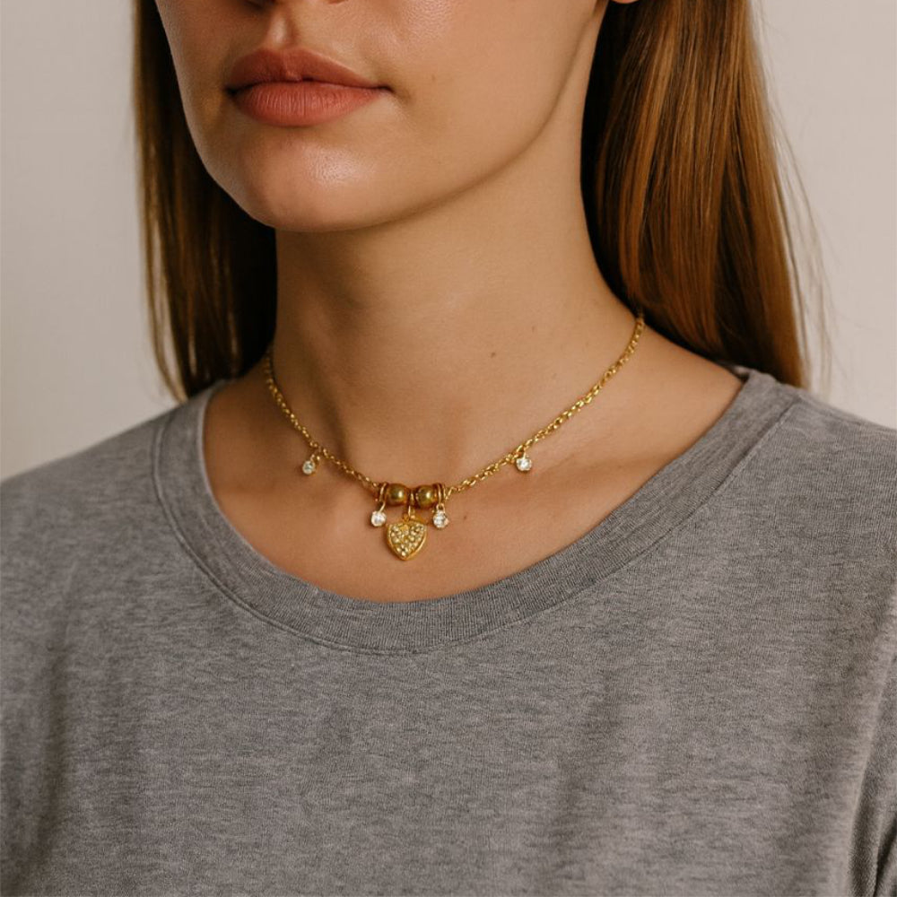 Guess Set De Collar Y Zarcillos Corazón