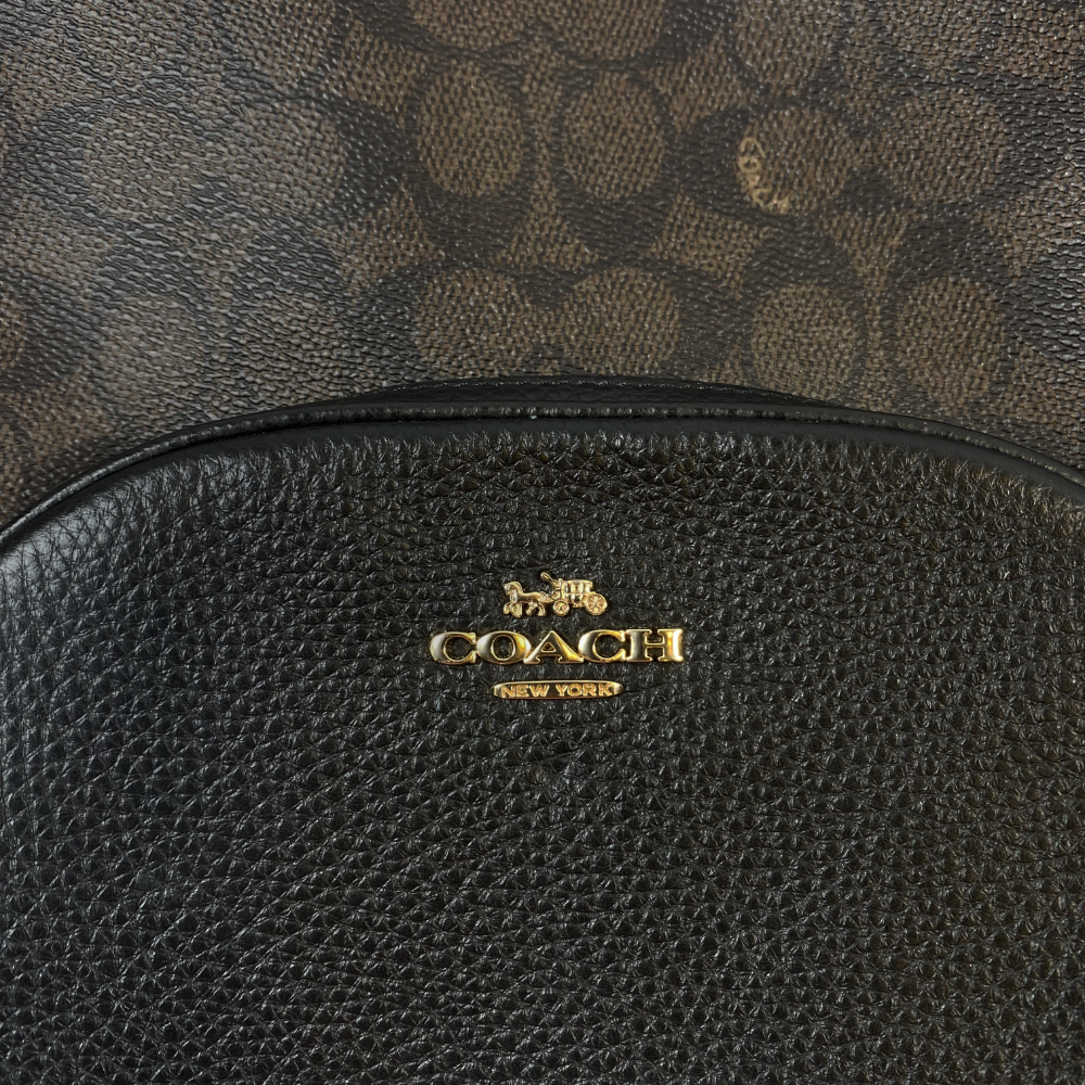 Coach Bolso Court Backpack In Signature Canvas Marrón