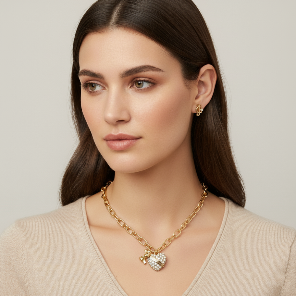 Juicy Couture Set Collar y Zarcillos Logo y Corazon