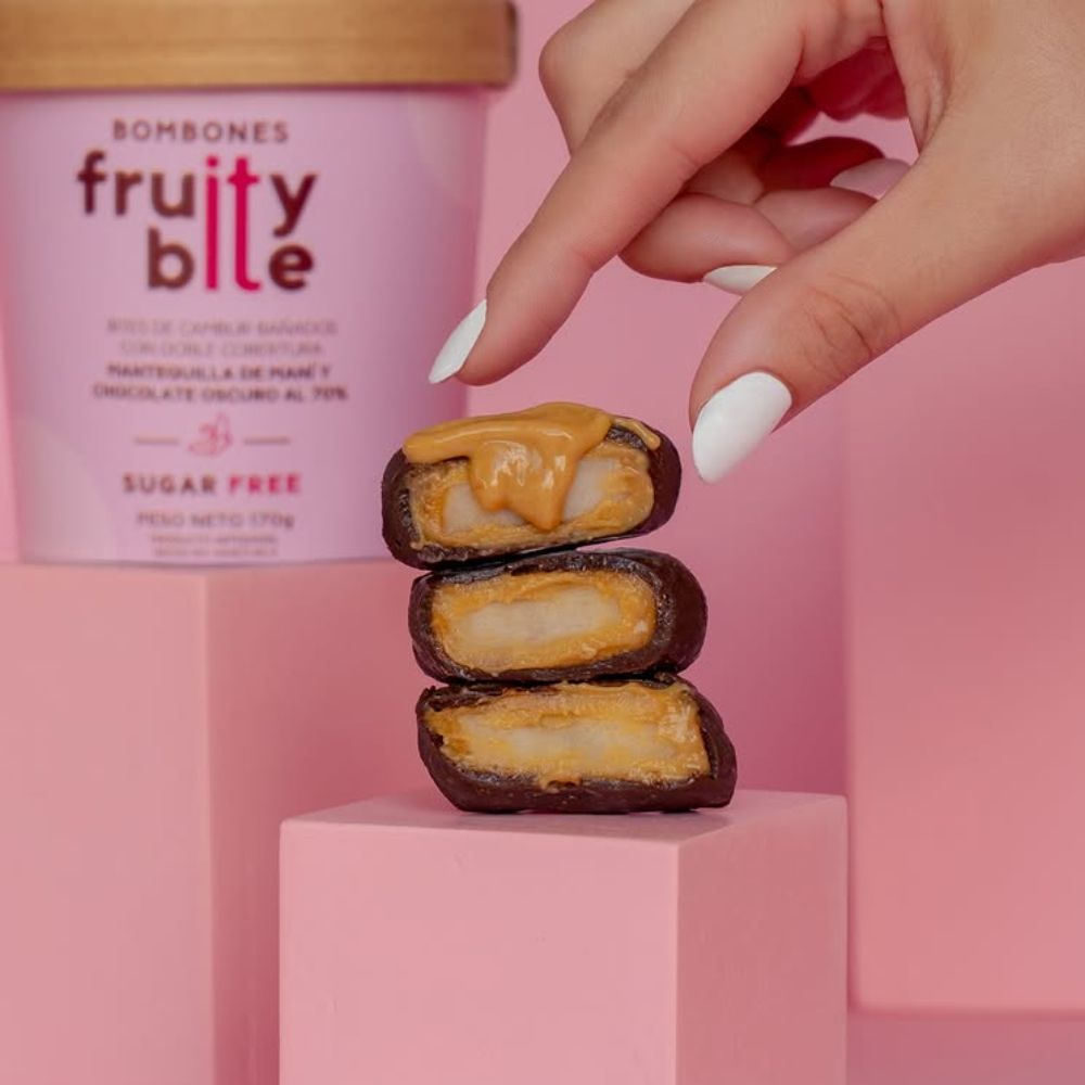 Fruity Bites Sugar Free Bites de Cambur Bañados con Doble Cobertura Mantequilla de Mani y Chocolate Oscuro al 70% 170gr