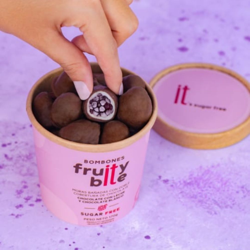 Fruity Bite Sugar Free Moras Bañadas con Doble Cobertura de Chocolate de Leche y Chocolate Blanco 170gr