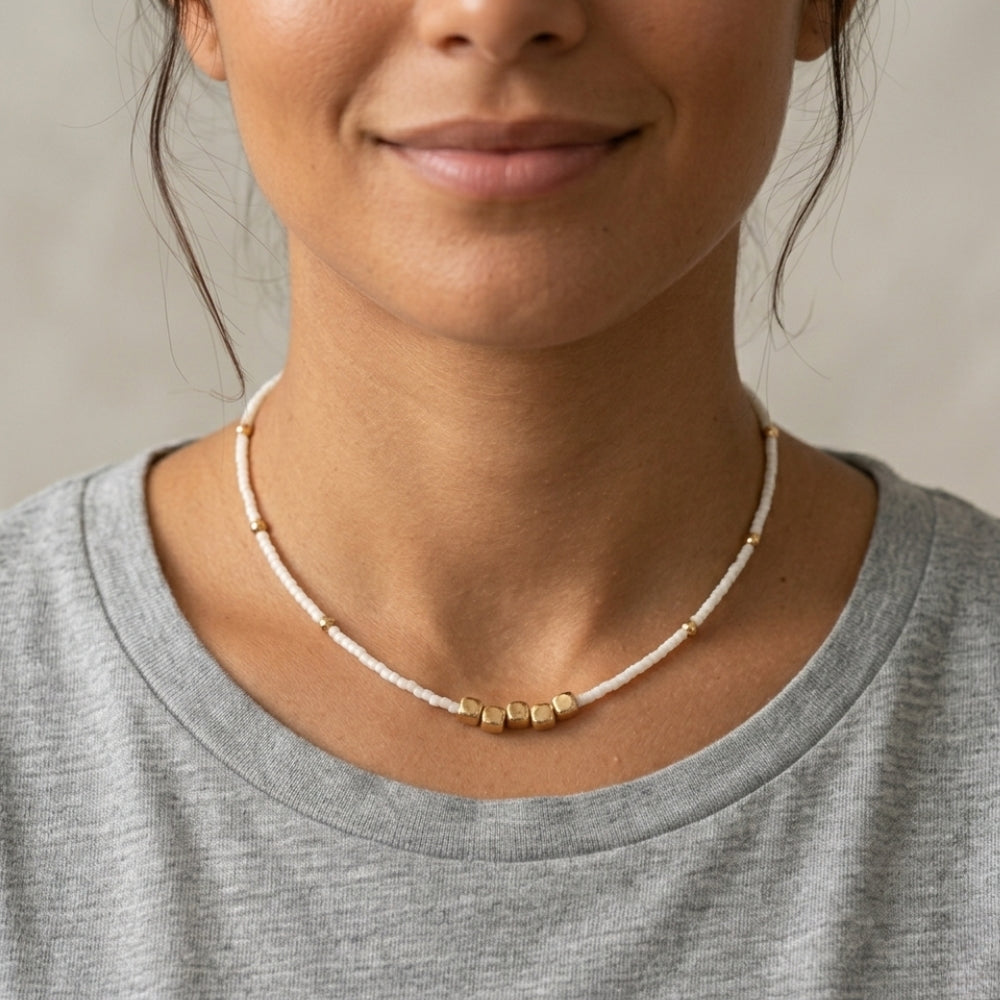 H&Co Collar Mostacilla Blanco