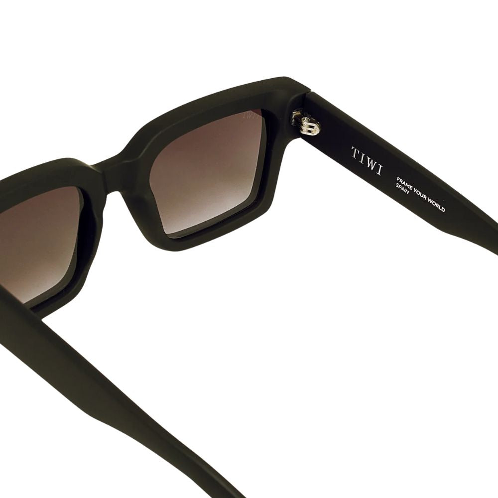 Tiwi Kobe 900 Rubber Black