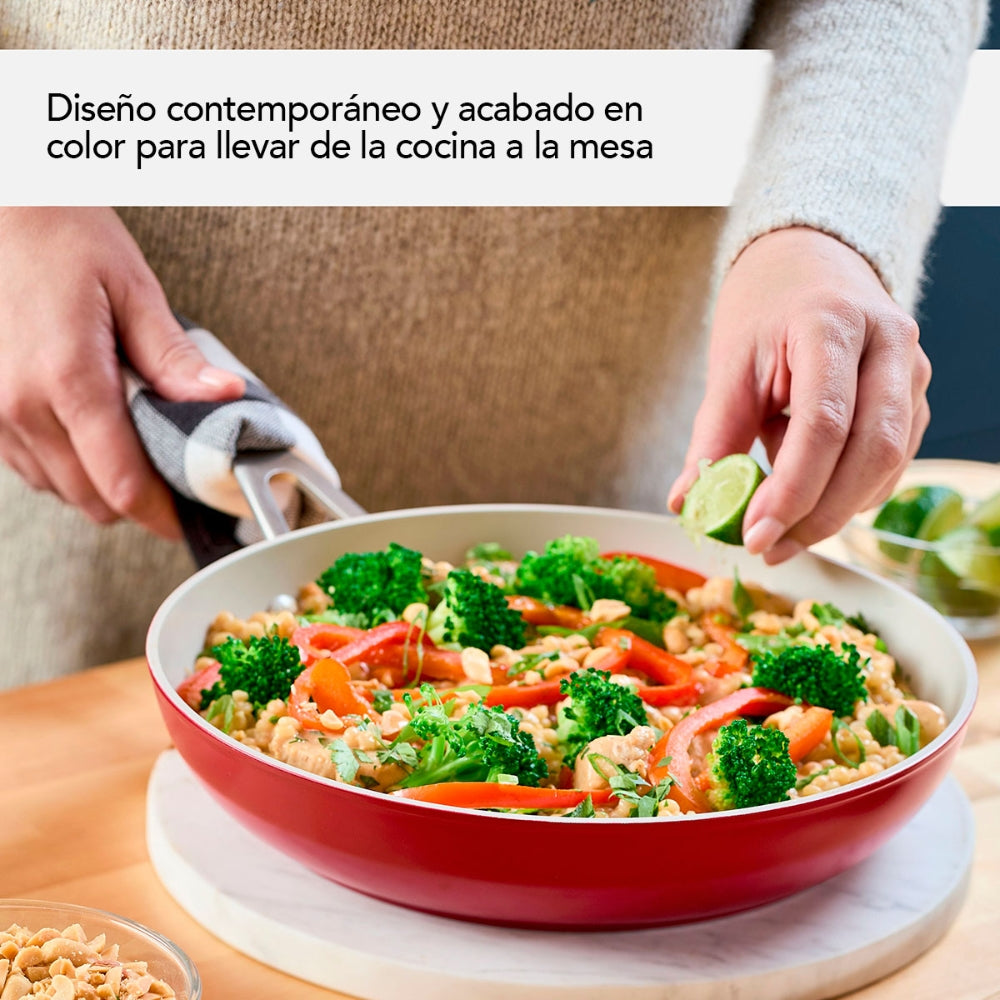 KitchenAid Set De Ollas Y Sartenes De Ceramica Antiadherentes 8Pcs Color Rojo