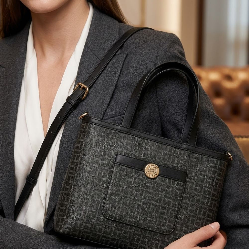 Tommy Hilfiger Cartera Handbag & Crossbody Black