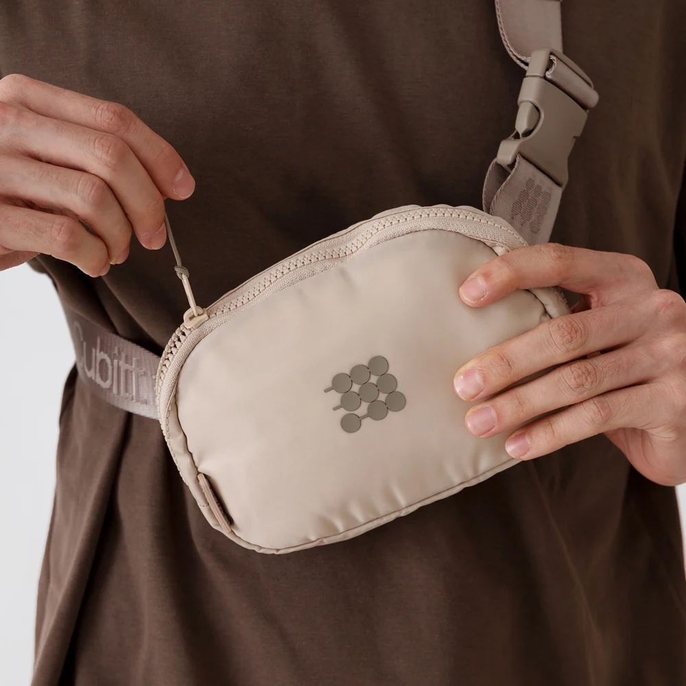 Cubitt Belt Bag Obsidian Warm Beige