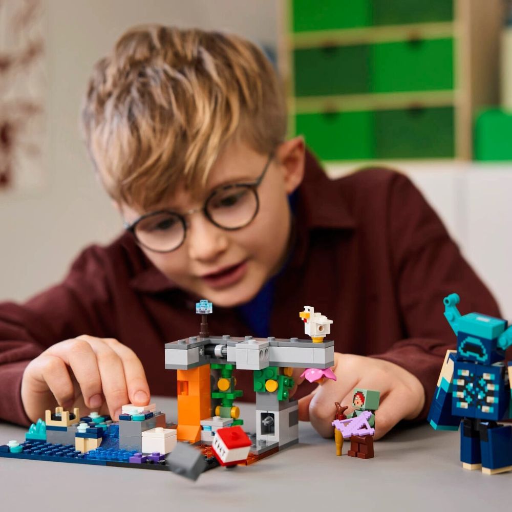 Lego Minecraft The Warden Encounter 238 Pzs 7+