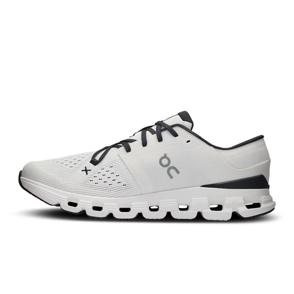 On Running Cloud X4 Ivory Black Para Caballeros
