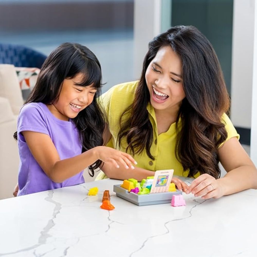 Thinkfun Rush Hour Traffic Jam Logic Game 8+