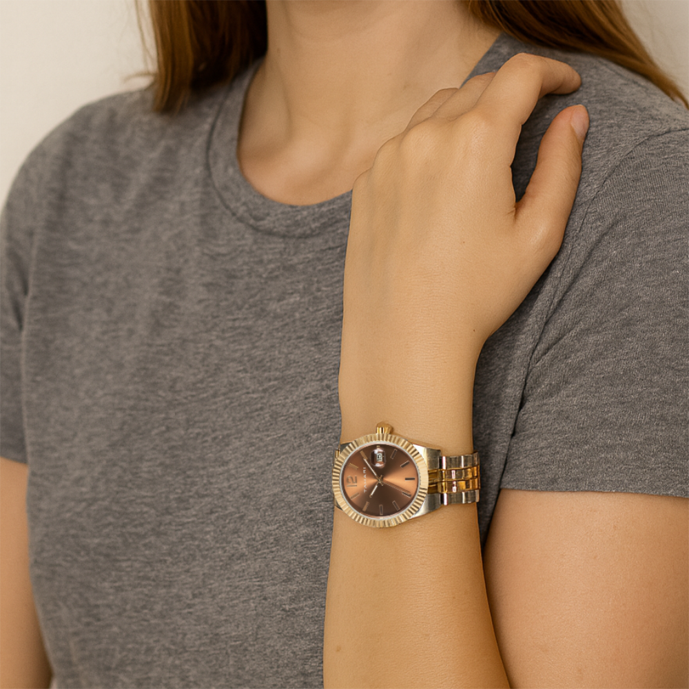 Tahari Reloj Para Damas