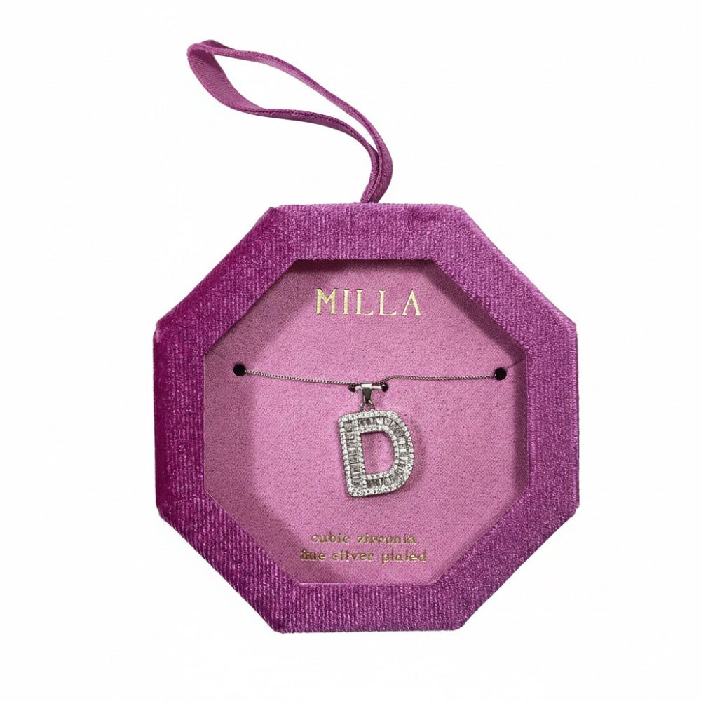 Milla Collar con Dije Letra D