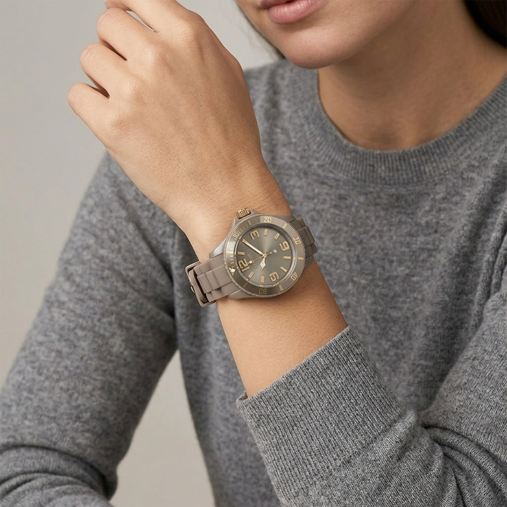 Oozoo Reloj Deportivo Correa De Silicone Para Damas Dark Cream