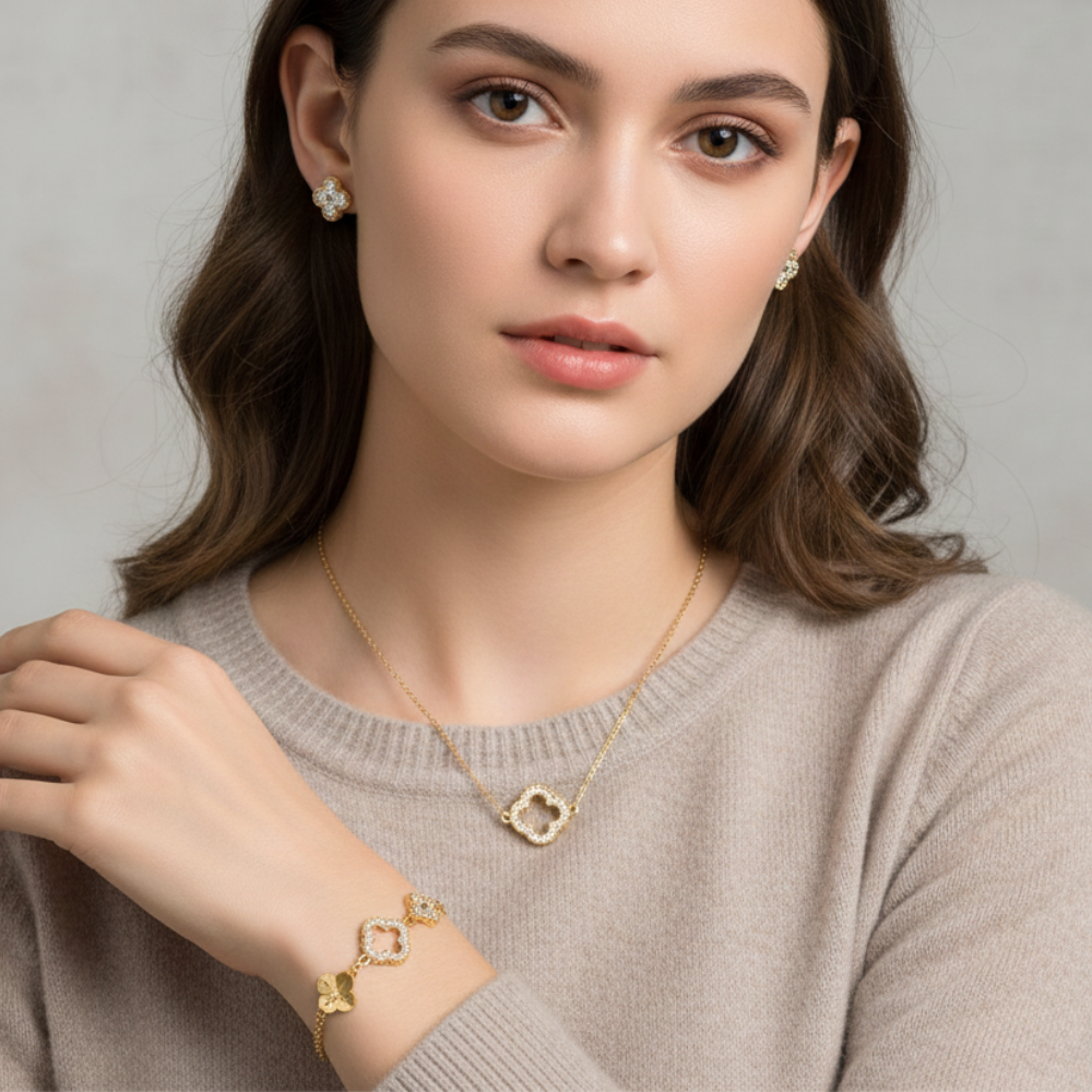 Nicole Miller Set De Accesorios Golden Trébol Zirconia