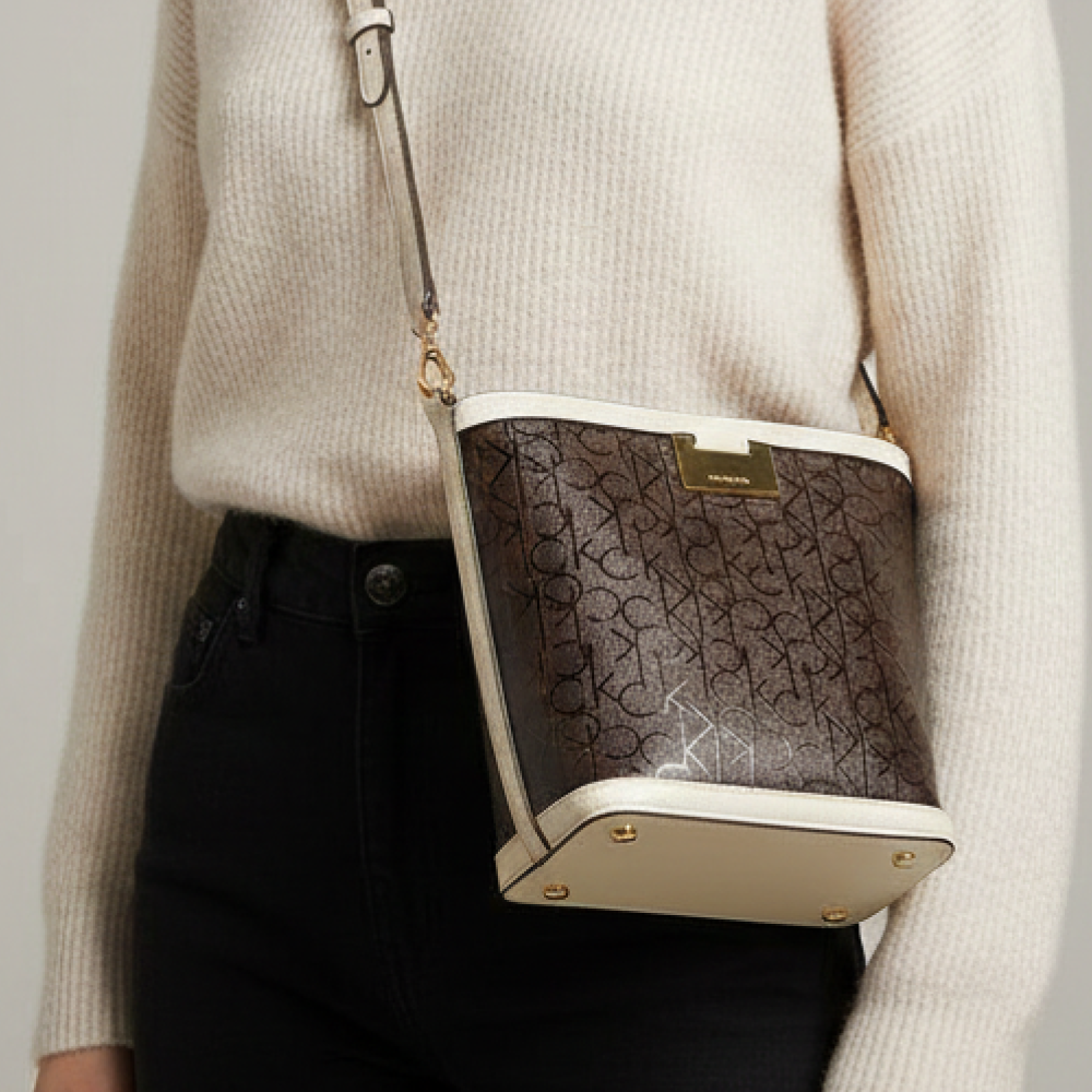 Calvin Klein Cartera Crossbody Brown & White