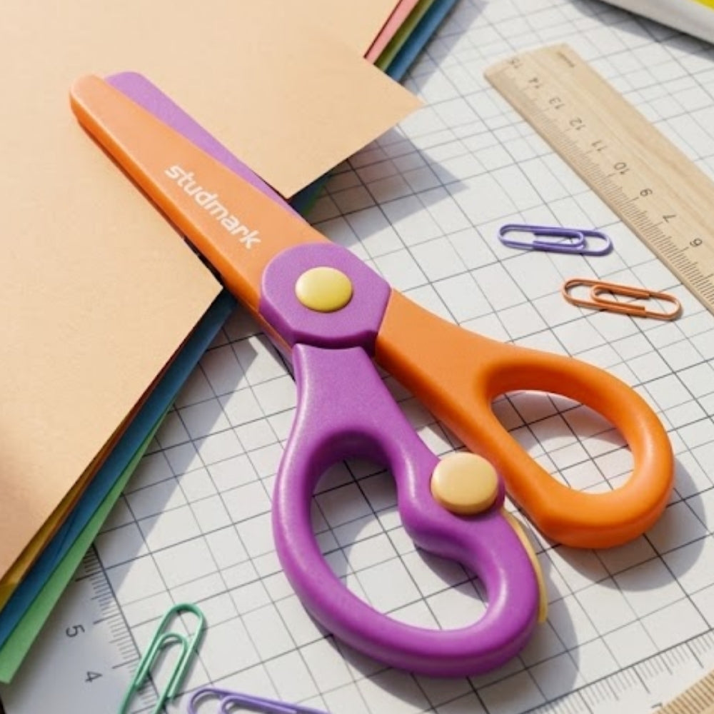 Studmark Tijera Escolar para Derechos 5.25" 13.5cm Colores Varios