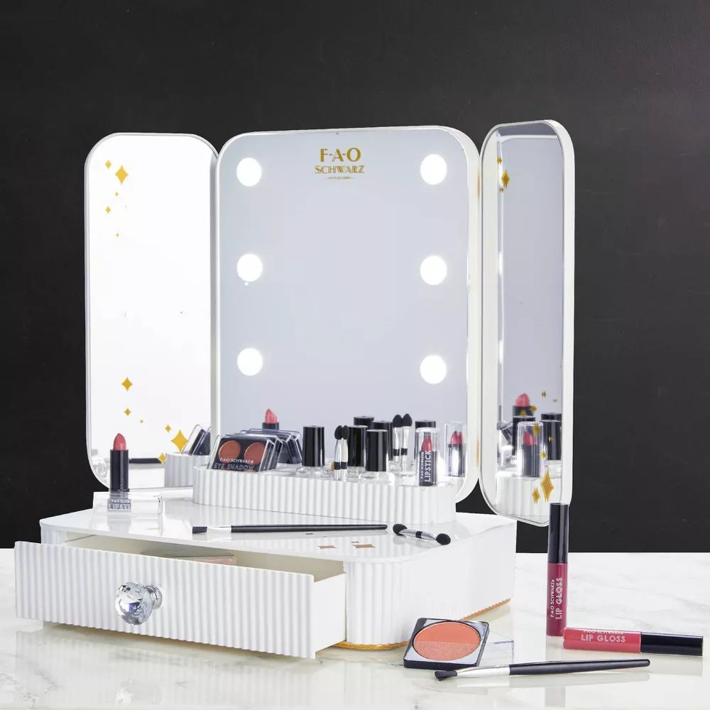 F.A.O Schwarz Makeup Vanity Stunning Style