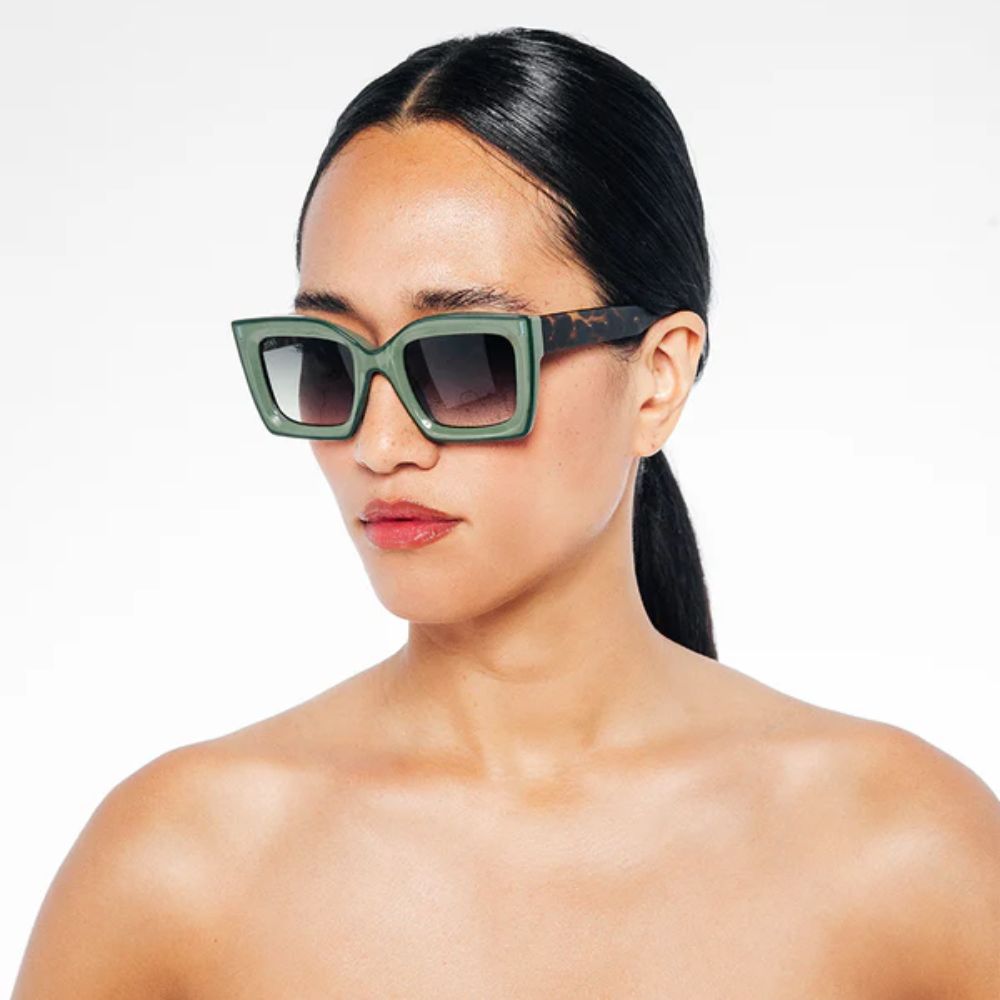Tiwi Mali 620 Shiny Light Green/Deep Green
