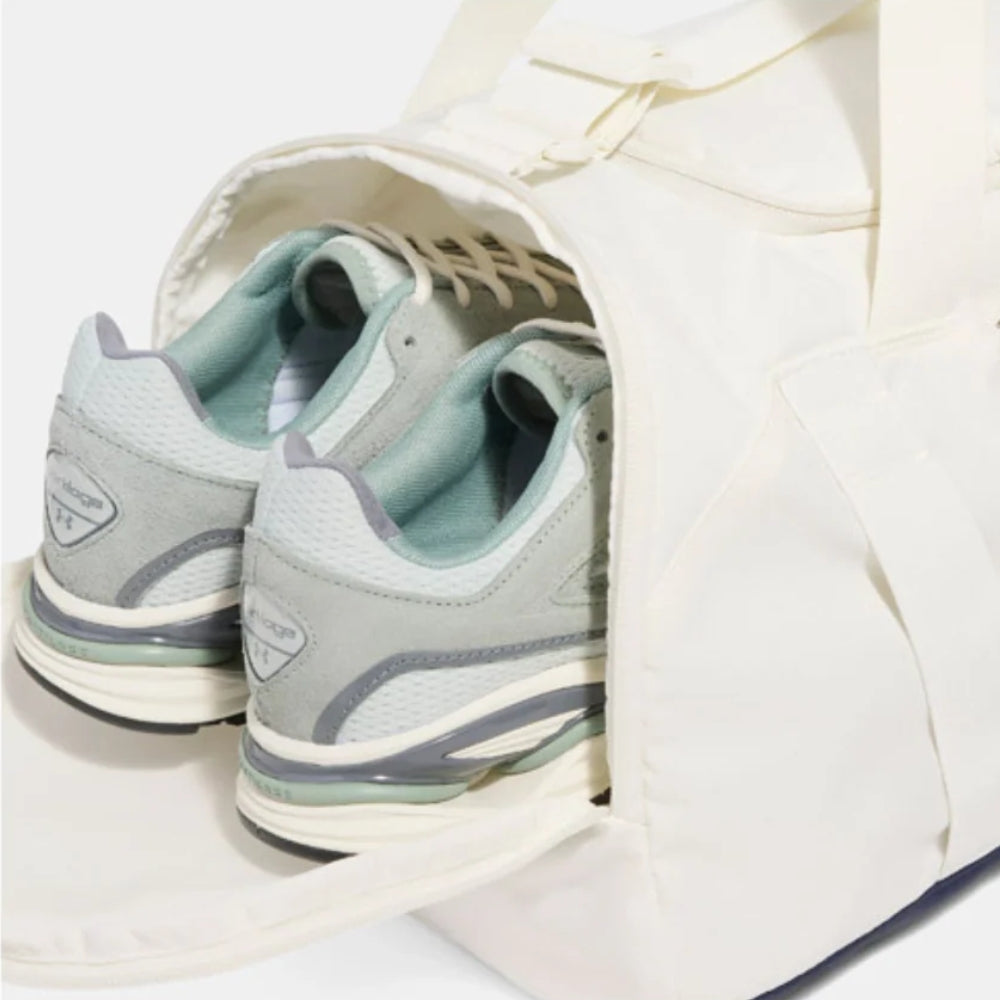 Under Armour Bolso Undeniable Signature 31L Color WHITE QUARTZ