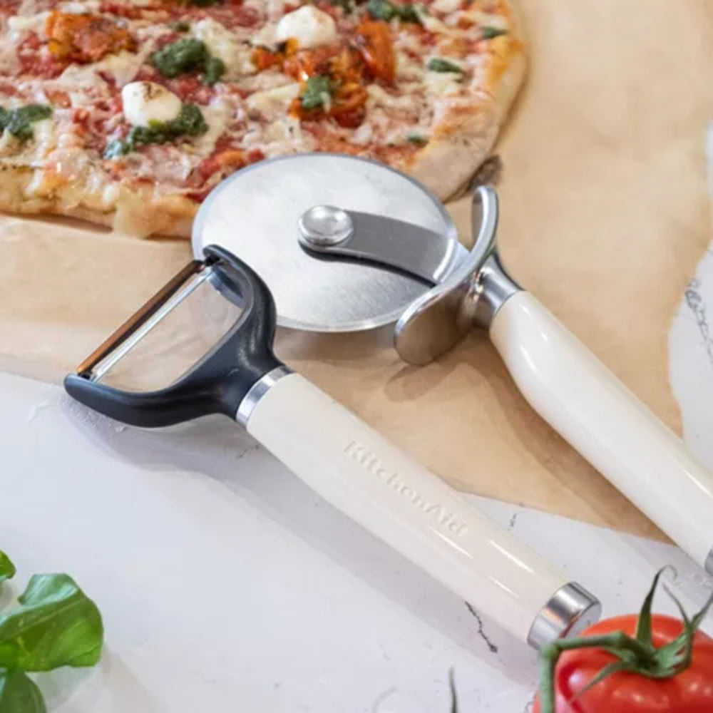KitchenAid Pelador en Y de Acero Inoxidable Color Crema