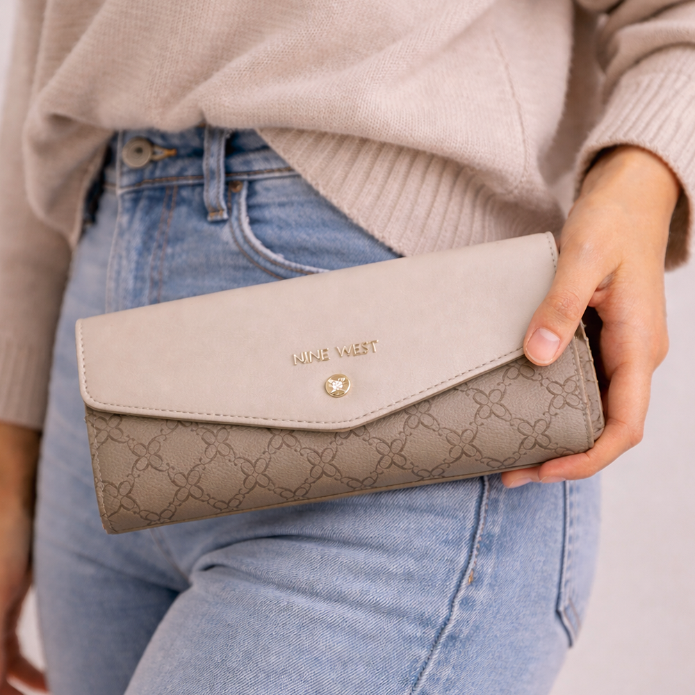 Nine West Monedero Milk