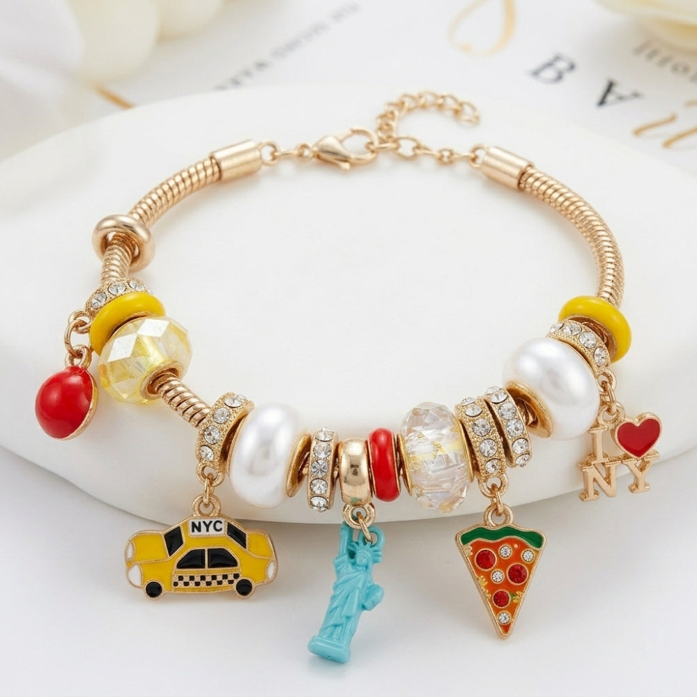 Catherine Malandrino Pulsera Con Dijes NYC