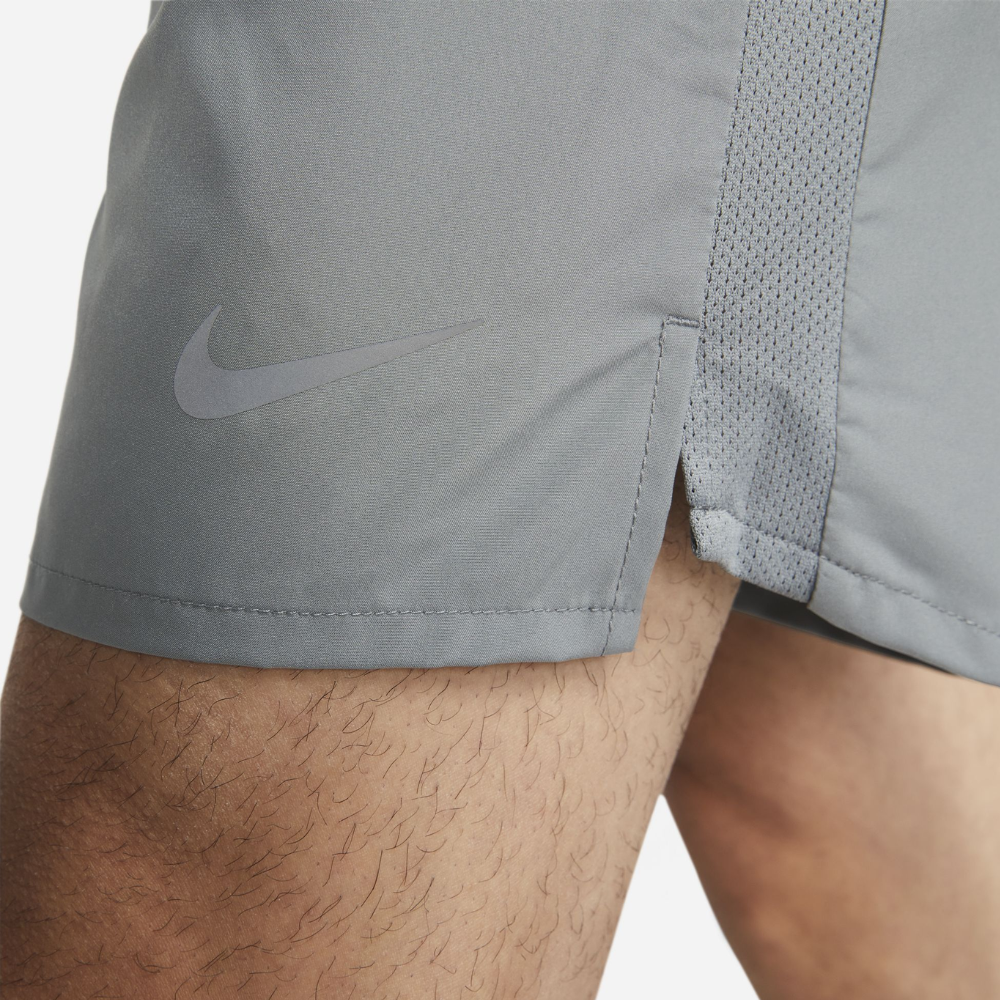 Nike Challenger Dri Fit Shorts para Caballeros