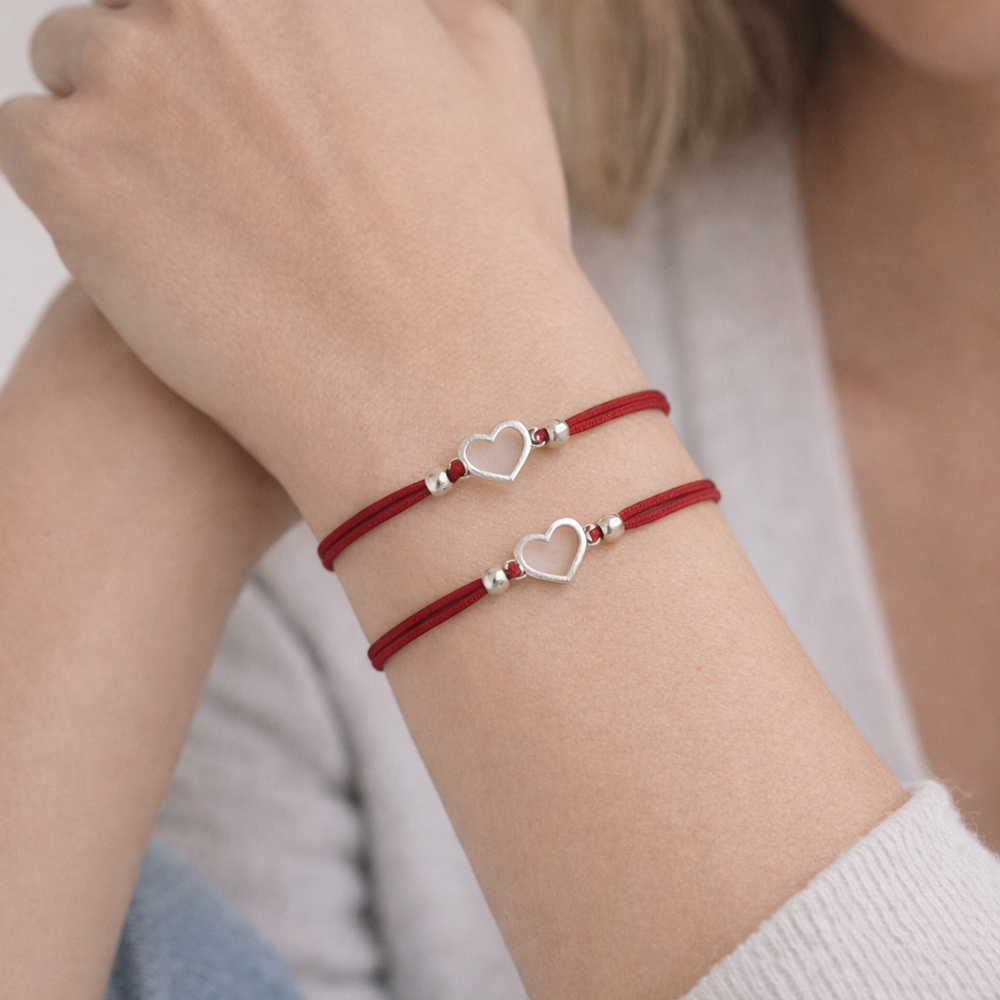 H&Co Duo De Pulseras Para Damas Con Dijes De Corazón  Color Red