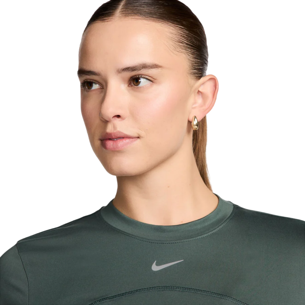 Nike Dri-FIT Swift Element UV Franela Manga Larga para Dama