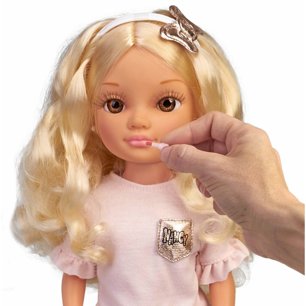 Famosa Muñeca Nancy Un Día De Belleza Con Tocador 3+