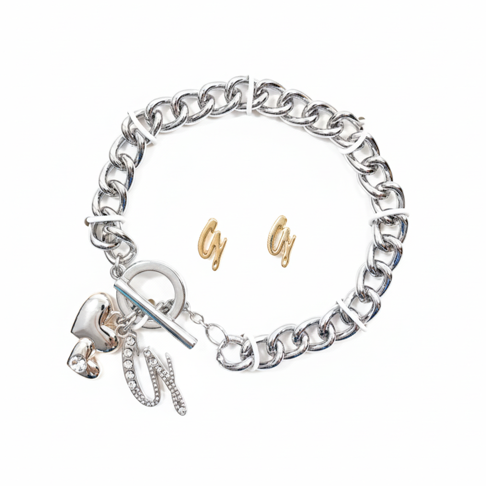 Guess Set De Pulsera Y Zarcillos Corazón