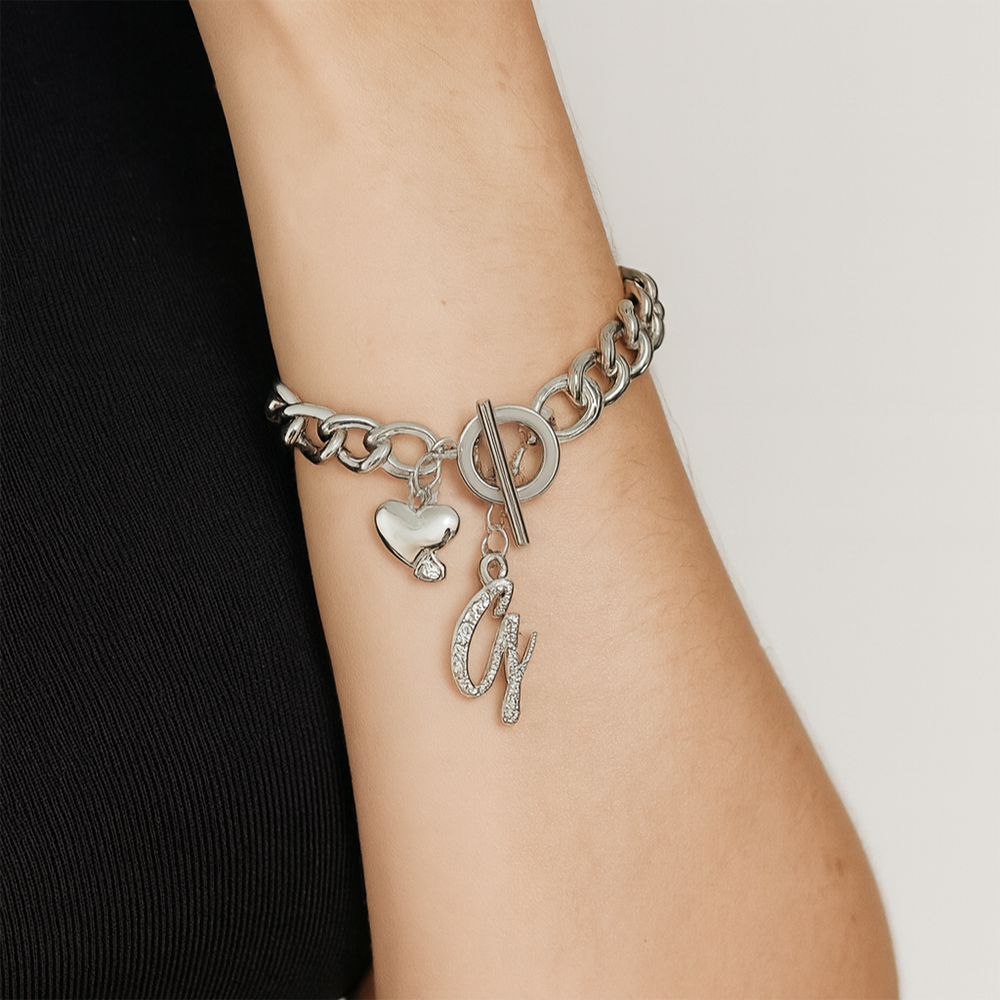 Guess Set De Pulsera Y Zarcillos Corazón