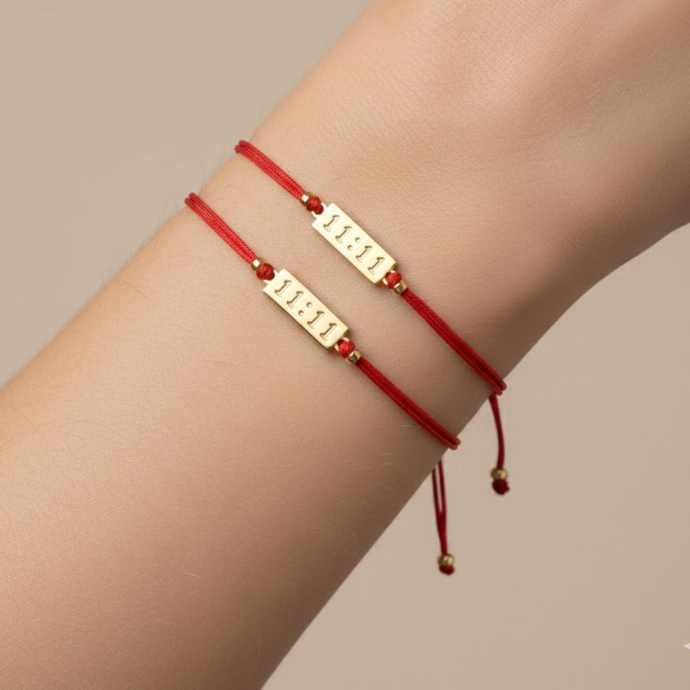 H&Co Duo De Pulseras Para Damas Con Dijes 11:11 Color Red