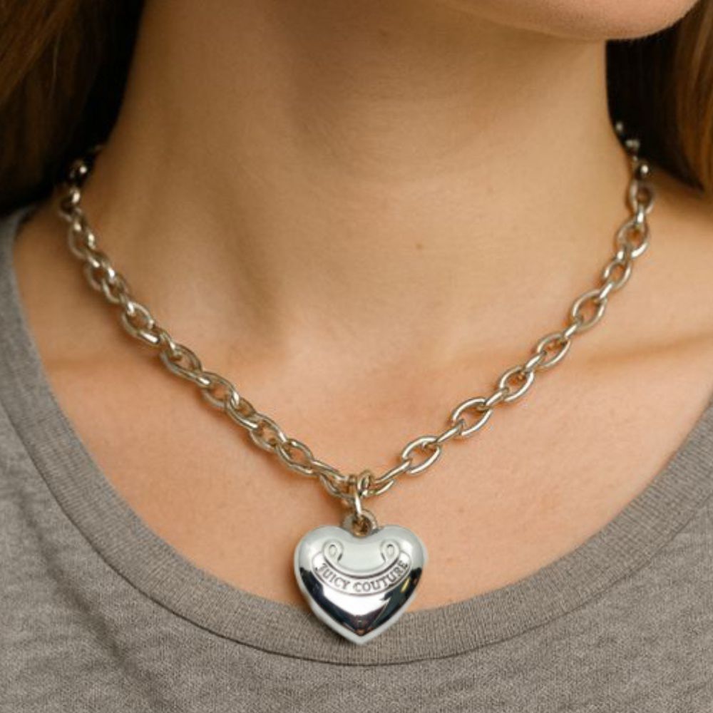 Juicy Couture Collar Dije Corazón