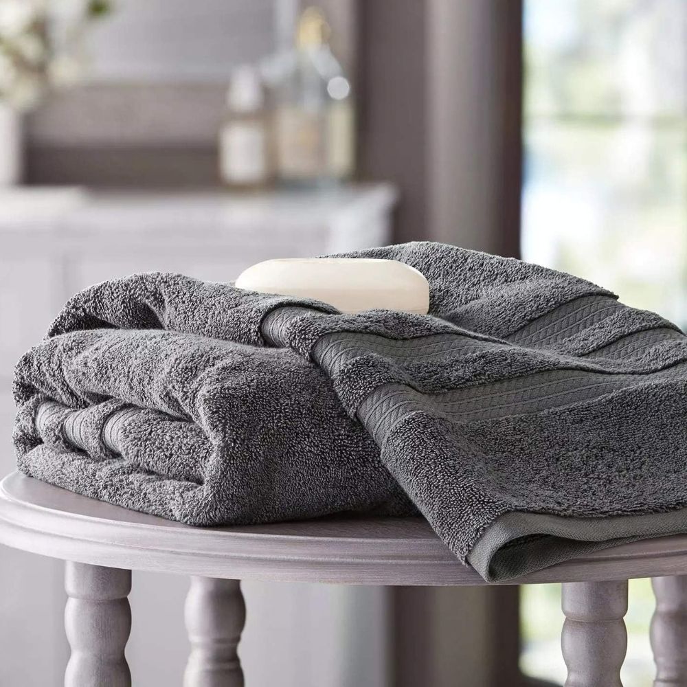 Toalla Hotel Premier Collection Oversized De Baño Color Grey Groove 76.2 cm x 147.3cm 100% Algodón