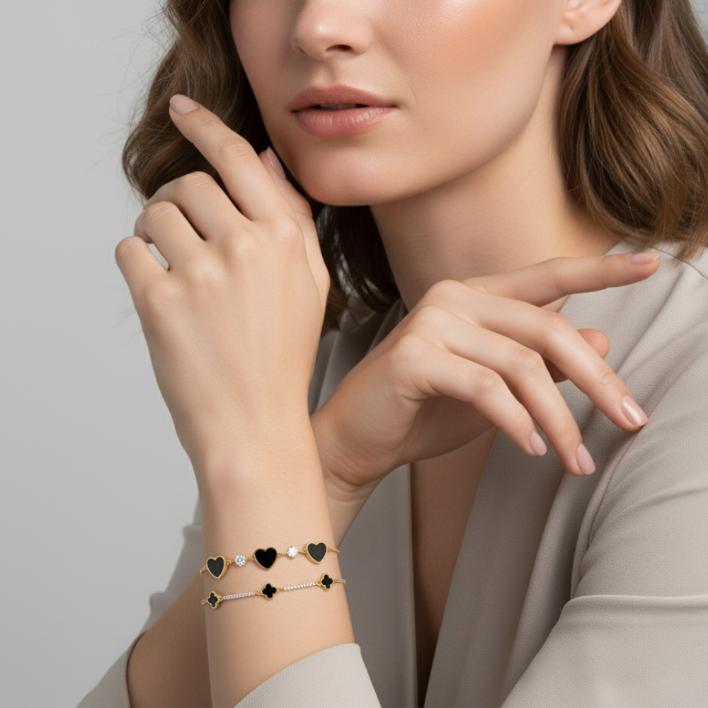 Sloan Hudson Set de 2 Pulseras de Corazones Negros