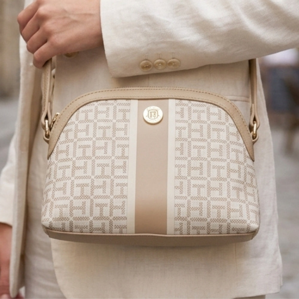 Tommy Hilfiger Cartera Dome Crossbody Beige