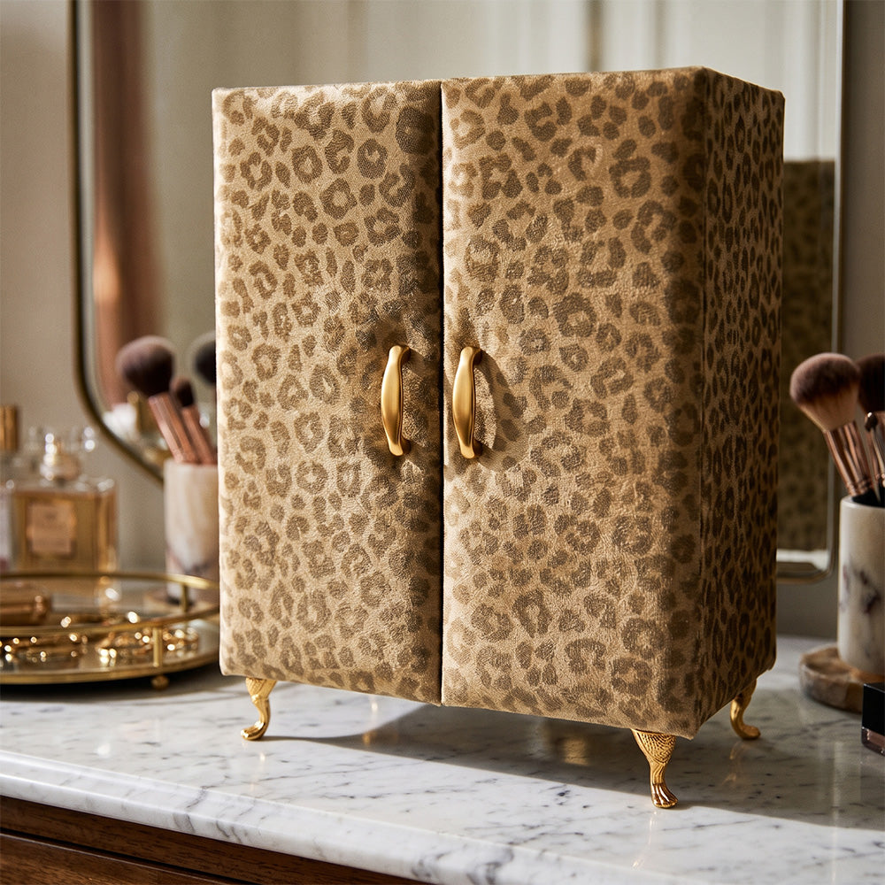 Willow & Riley Closet Jewelry Organizer Animal Print