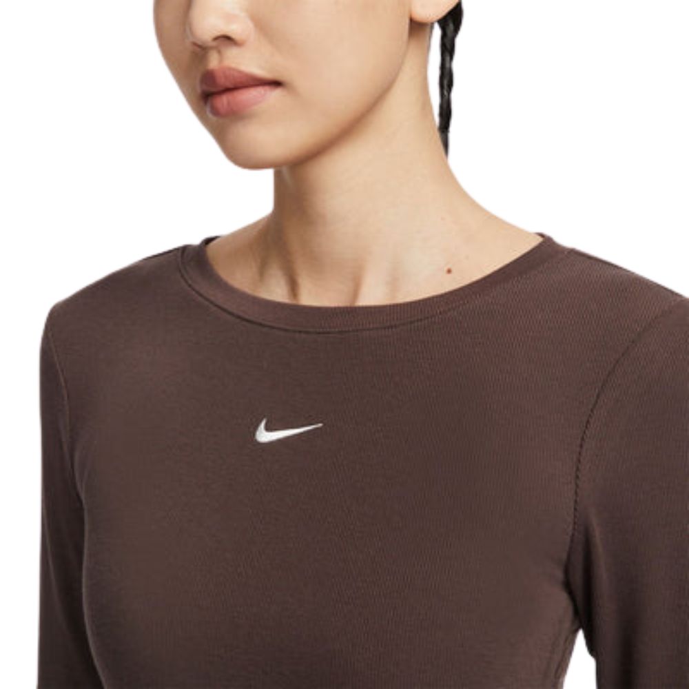 Nike T-Shirt Tight-Fit Para Damas Color Marron - Main Image
